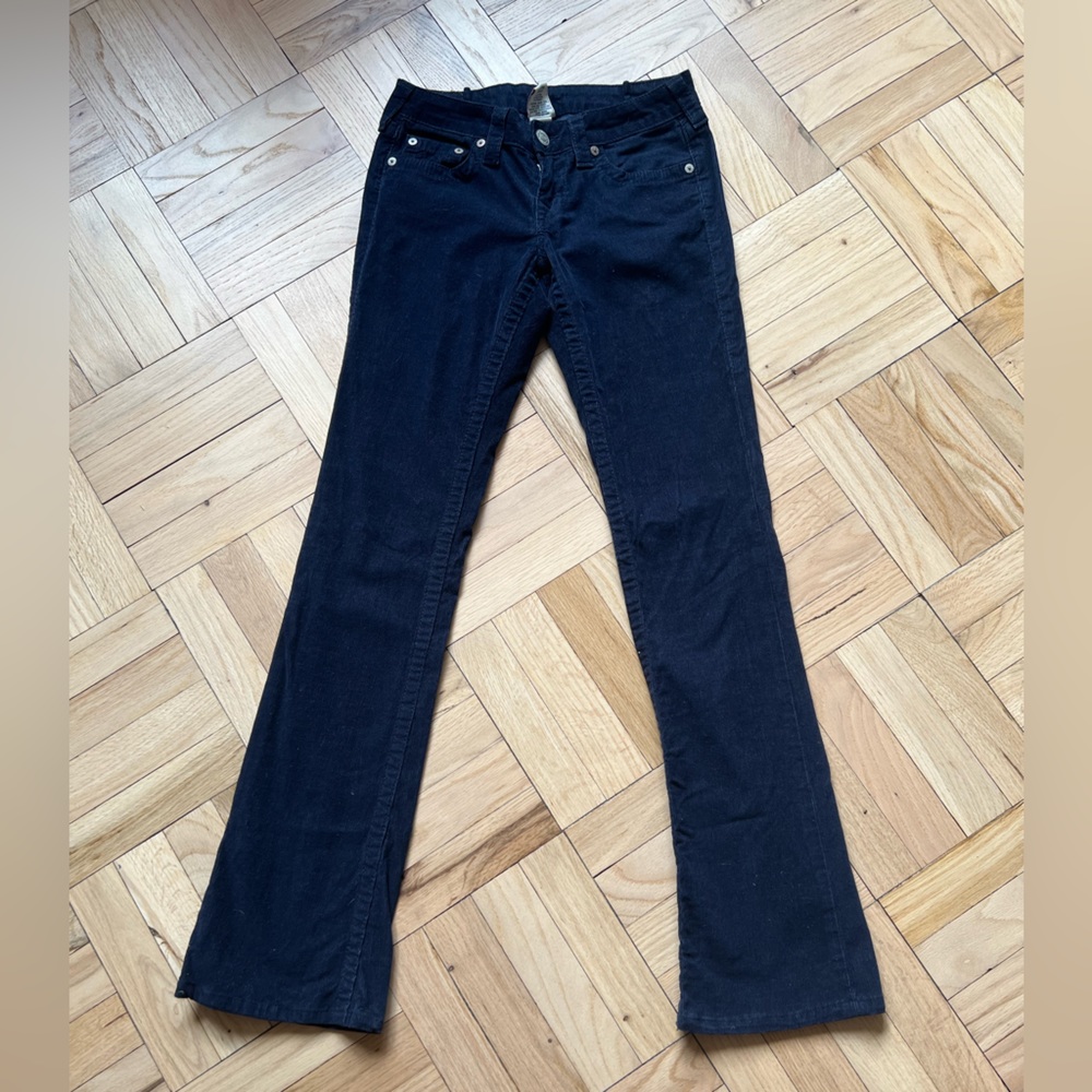 True Religion navy blue bootcut corduroy pants. 40.25” waist to hem. Size 27.